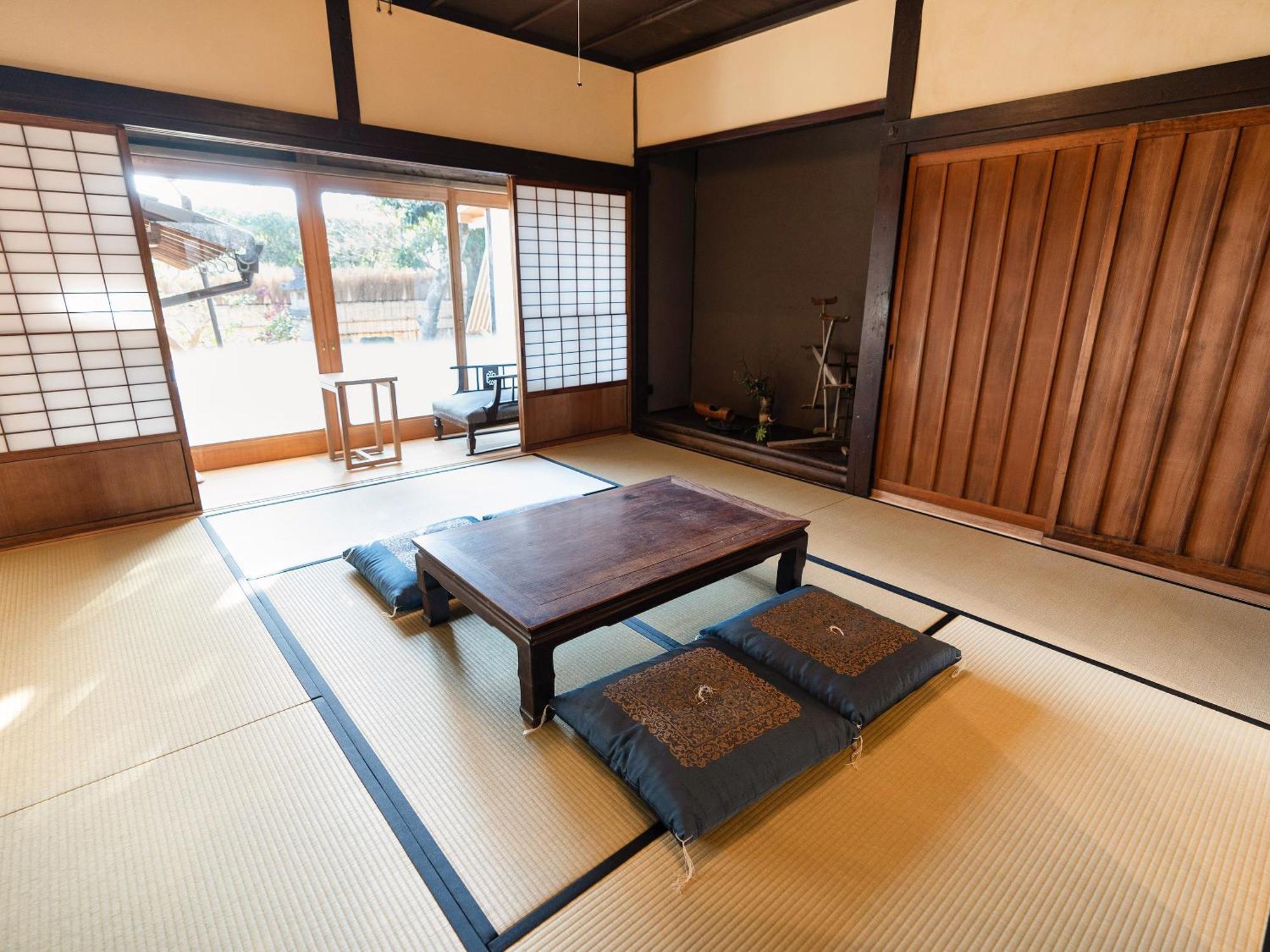 Villa Tetsu-juro Former Ogunis , Himeji Castles Back Parlor-like