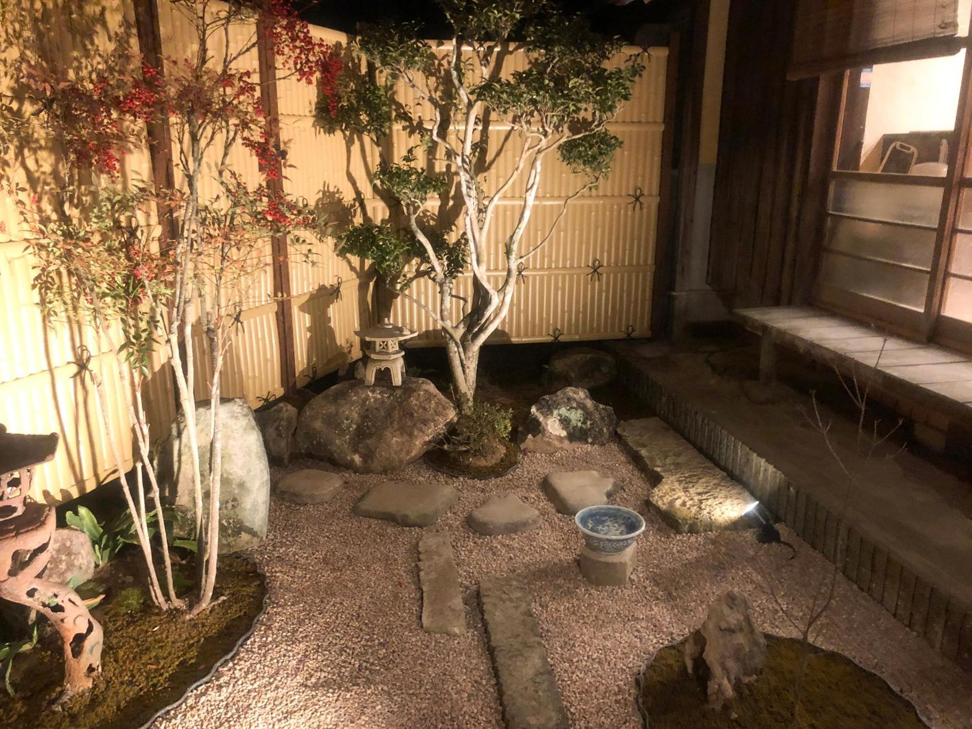 Tetsu-juro Former Ogunis , Himeji Castles Back Parlor-like