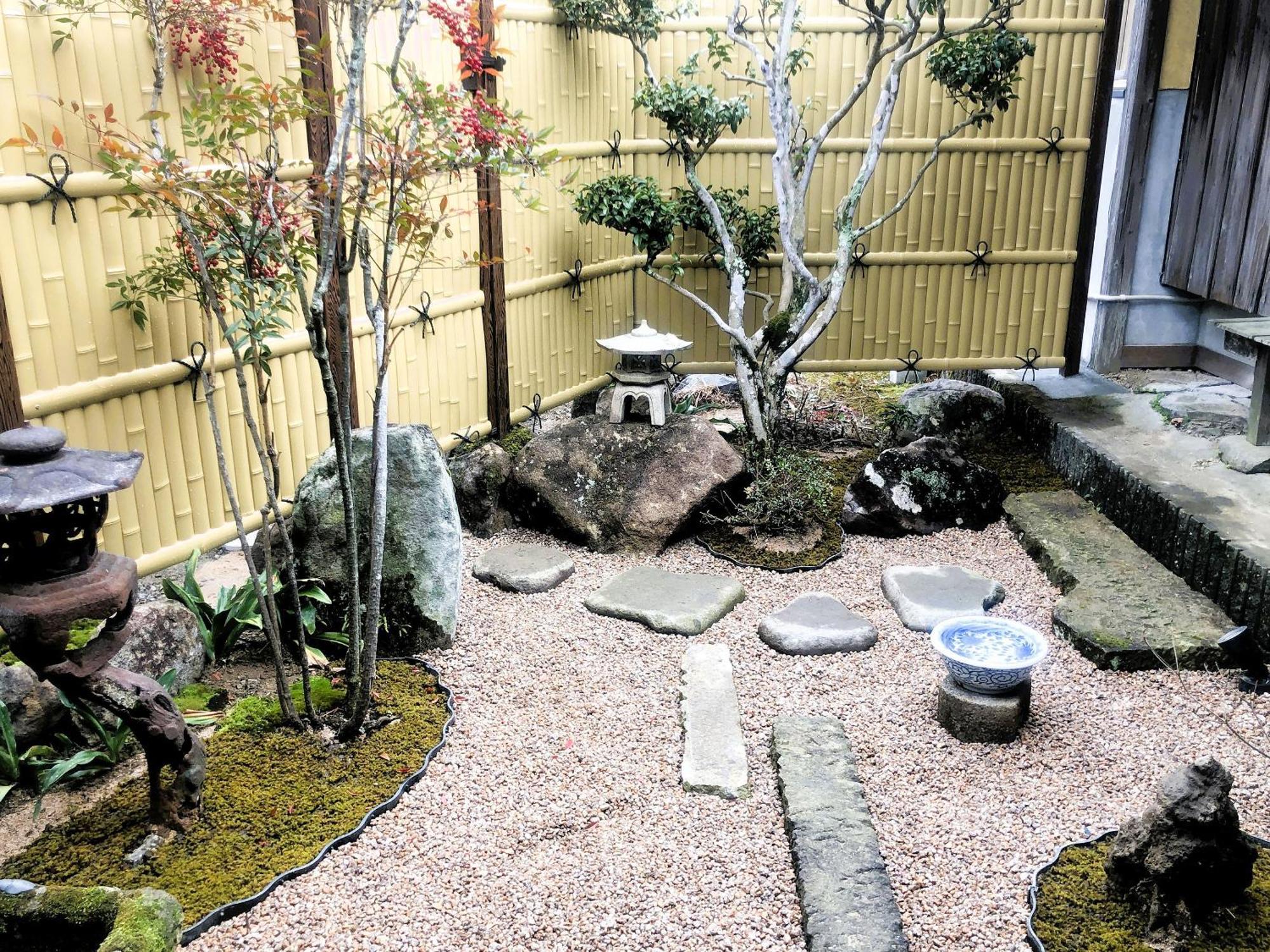 Tetsu-juro Former Ogunis , Himeji Castles Back Parlor-like